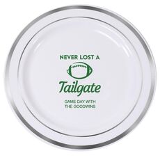 Never Lost A Tailgate Premium Banded Plastic Plates